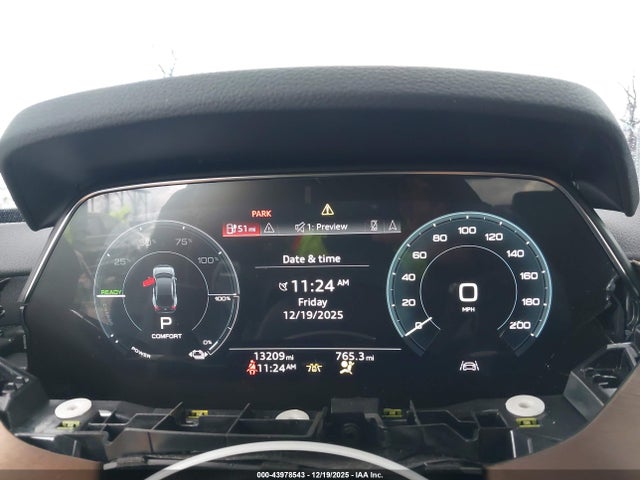 2023 AUDI E-TRON GT WAUFJBFW0P7002764 Photo 6