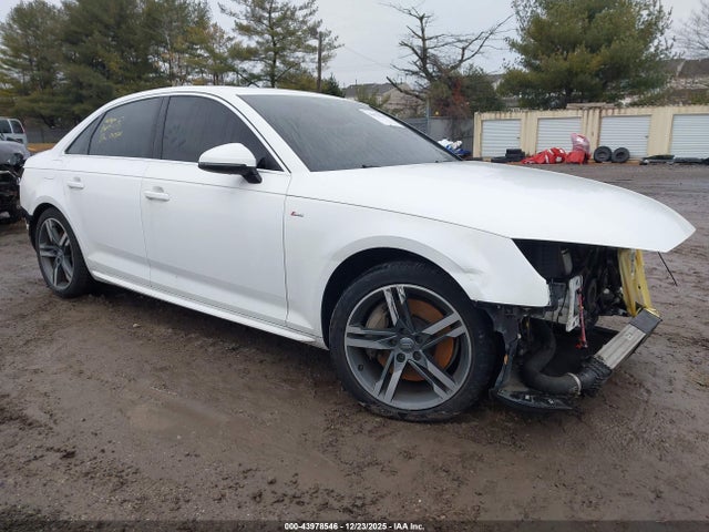 2017 AUDI A4 WAUENAF43HN009732 Photo 0