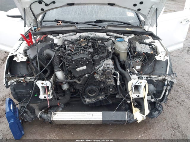 2017 AUDI A4 WAUENAF43HN009732 Photo 9
