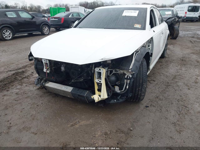 2017 AUDI A4 WAUENAF43HN009732 Photo 5