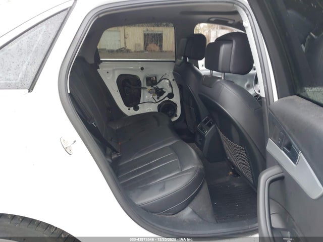 2017 AUDI A4 WAUENAF43HN009732 Photo 7