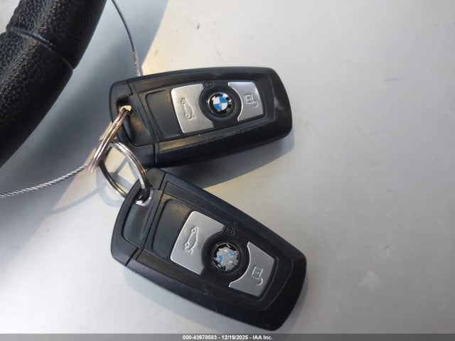 WBA3C3C58FK200759 BMW 320i Xdrive