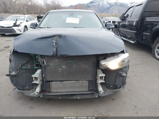 BMW 320i Xdrive 2015 WBA3C3C58FK200759 Image 13