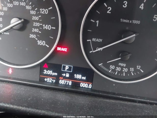 BMW 320i Xdrive 2015 WBA3C3C58FK200759 Image 16