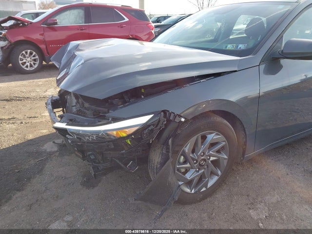 KMHLM4DG0RU809774 Hyundai ELANTRA SEL
