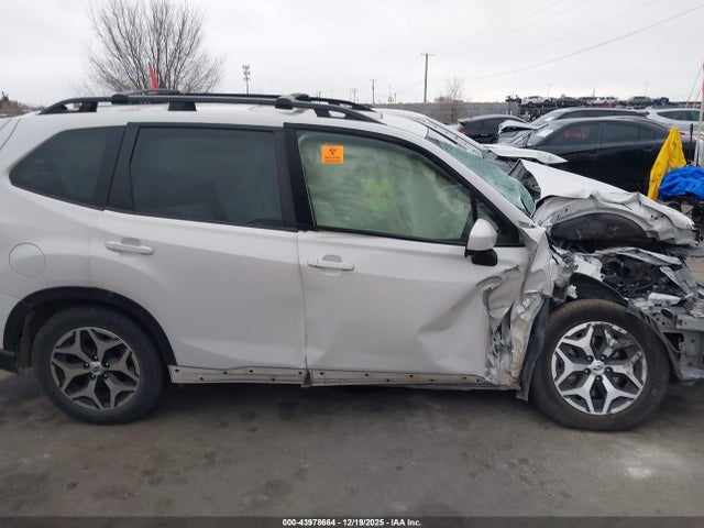 Subaru Forester Premium 2023 JF2SKAEC1PH400299 Image 12