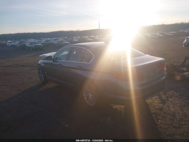 2019 BMW 540I WBAJE5C54KWW14086 Photo 2