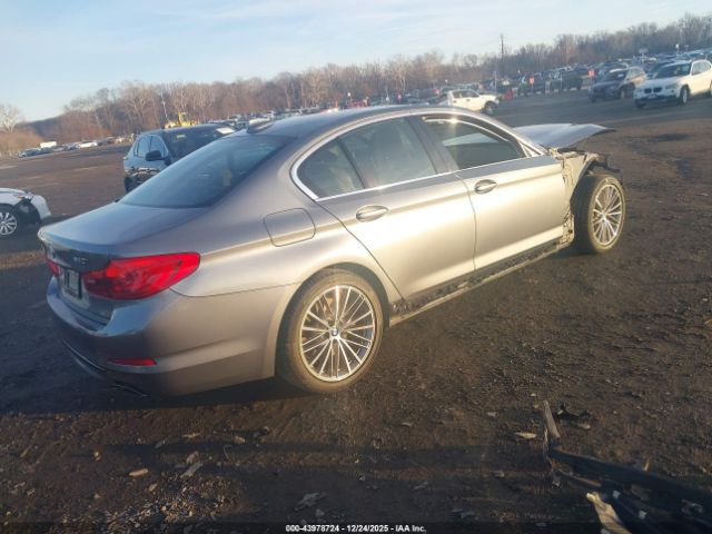 2019 BMW 540I WBAJE5C54KWW14086 Photo 3
