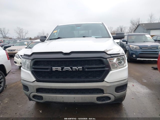 2022 Ram 1500 Tradesman  4x4 6'4 Box მანქანა იყიდება აუქციონზე, vin: 1C6SRFCT9NN417206, აუქციონის ნომერი: 43978742
