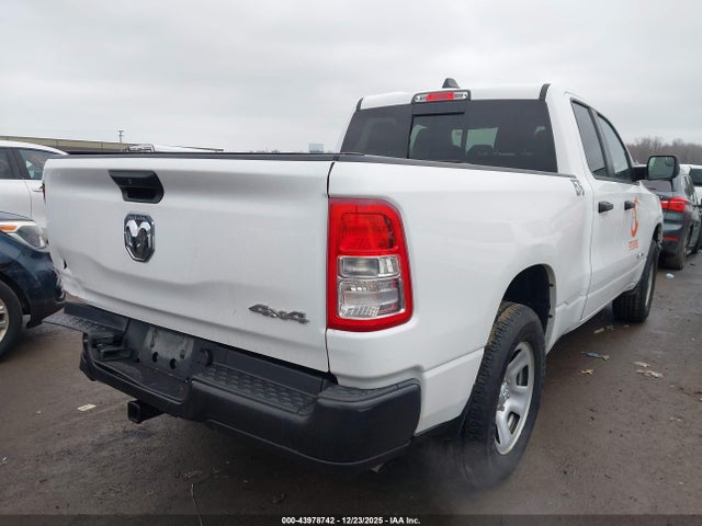 2022 Ram 1500 Tradesman  4x4 6'4 Box მანქანა იყიდება აუქციონზე, vin: 1C6SRFCT9NN417206, აუქციონის ნომერი: 43978742