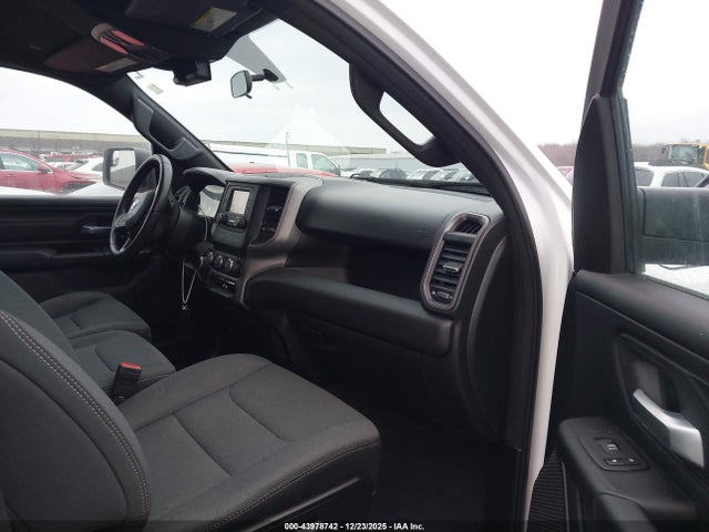 2022 Ram 1500 Tradesman  4x4 6'4 Box მანქანა იყიდება აუქციონზე, vin: 1C6SRFCT9NN417206, აუქციონის ნომერი: 43978742