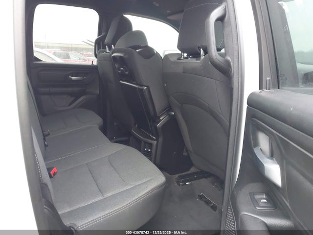2022 Ram 1500 Tradesman  4x4 6'4 Box მანქანა იყიდება აუქციონზე, vin: 1C6SRFCT9NN417206, აუქციონის ნომერი: 43978742