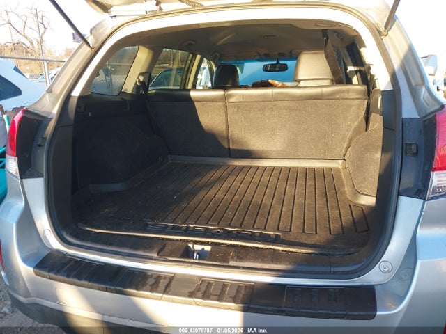43978787 :رقم المزاد ، 4S4BRDKC3E2302466 vin ، 2014 Subaru Outback 3.6r Limited مزاد بيع