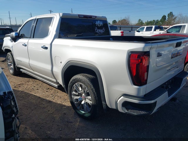 2022 GMC SIERRA 1500 3GTUUGED2NG676771 Photo 2