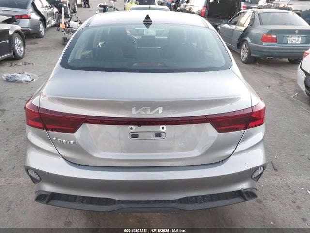 3KPF24AD0PE604114 KIA Forte Lxs
