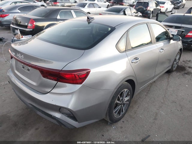 3KPF24AD0PE604114 KIA Forte Lxs