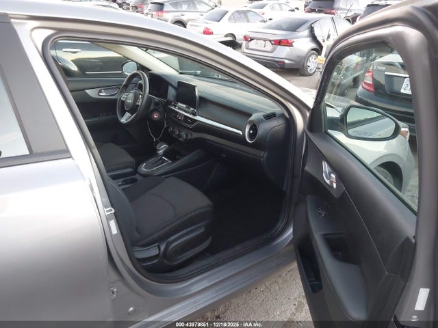 3KPF24AD0PE604114 KIA Forte Lxs