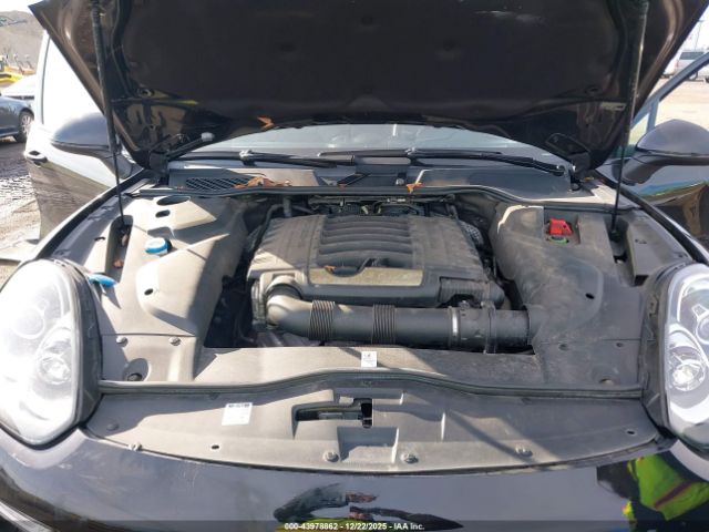 2017 PORSCHE CAYENNE WP1AA2A2XHKA82086 Photo 9