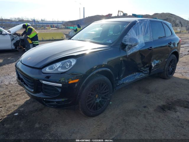 2017 PORSCHE CAYENNE WP1AA2A2XHKA82086 Photo 1