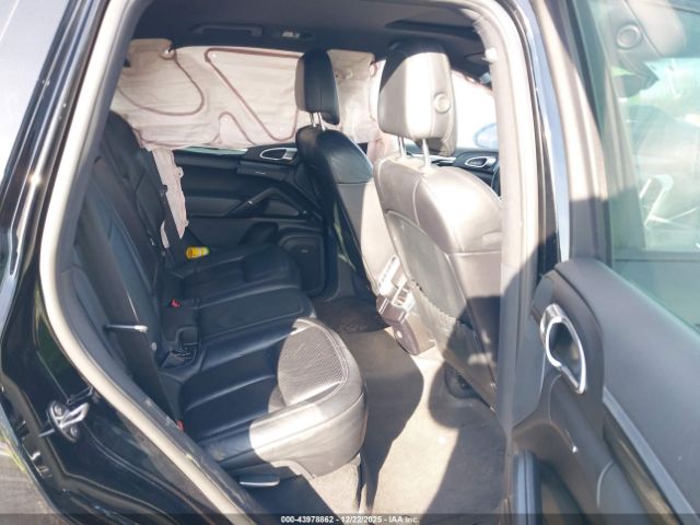 2017 PORSCHE CAYENNE WP1AA2A2XHKA82086 Photo 7