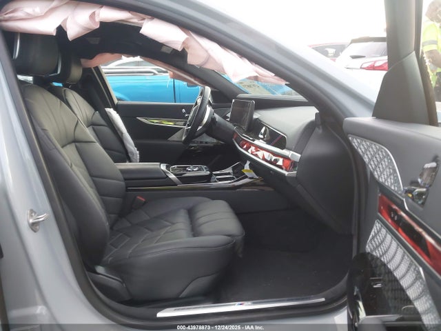 2024 BMW I7 WBY53EJ05RCP80709 Photo 4