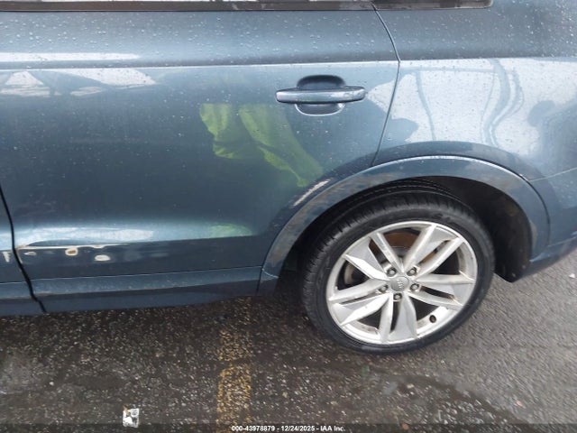 WA1BCCFSXJR002999 Audi Q3 2.0t Premium/2.0t Sport Premium