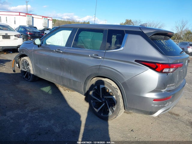 2023 MITSUBISHI OUTLANDER JA4J3UA85PZ025354 Photo 2