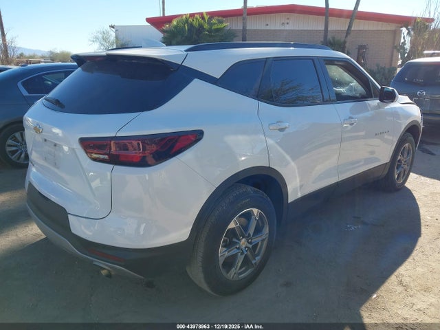 2024 CHEVROLET BLAZER 3GNKBCR43RS165659 Photo 3