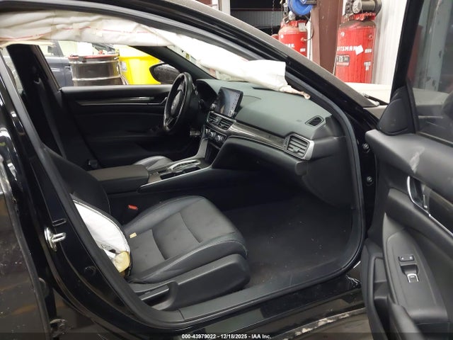 1HGCV2F32KA003010 Honda Accord Sport 2.0t
