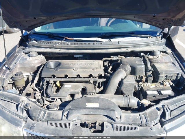 2010 Kia Forte Ex მანქანა იყიდება აუქციონზე, vin: KNAFU4A28A5175944, აუქციონის ნომერი: 43979034
