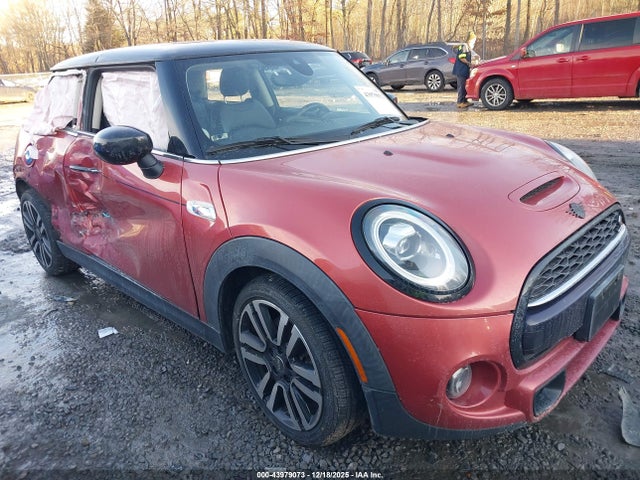 2021 MINI HARDTOP WMWXR5C09M2N27393 Photo 0