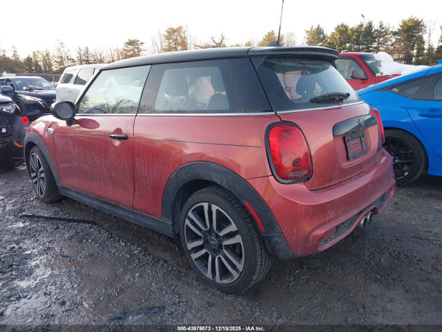 2021 MINI HARDTOP WMWXR5C09M2N27393 Photo 2