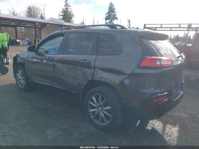 2018 JEEP CHEROKEE 1C4PJLCB3JD605053 Photo 2