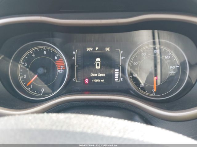 2018 JEEP CHEROKEE 1C4PJLCB3JD605053 Photo 6