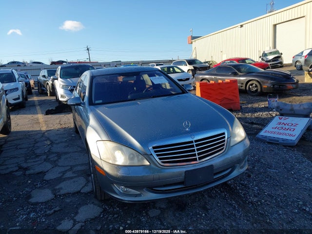 2007 MERCEDES-BENZ S 550 WDDNG71XX7A136328