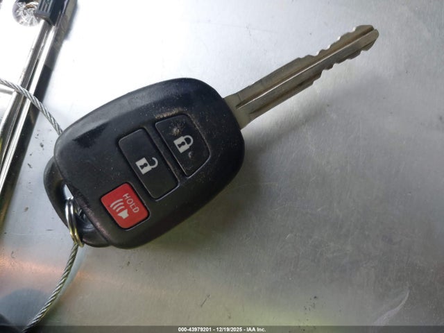 JTDKDTB30H1592155 Toyota Prius C One