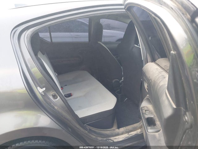 JTDKDTB30H1592155 Toyota Prius C One