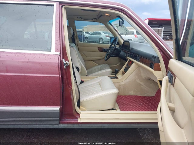 1985 MERCEDES-BENZ 380 WDBCA32C0FA186420 Photo 4