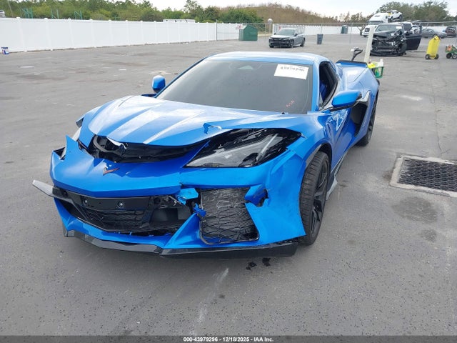 Chevrolet Corvette Z06 2026 1G1YF3D36T5600769 Image 2