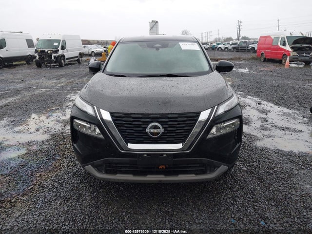 JN8BT3BA4PW418547 Nissan Rogue Sv Fwd