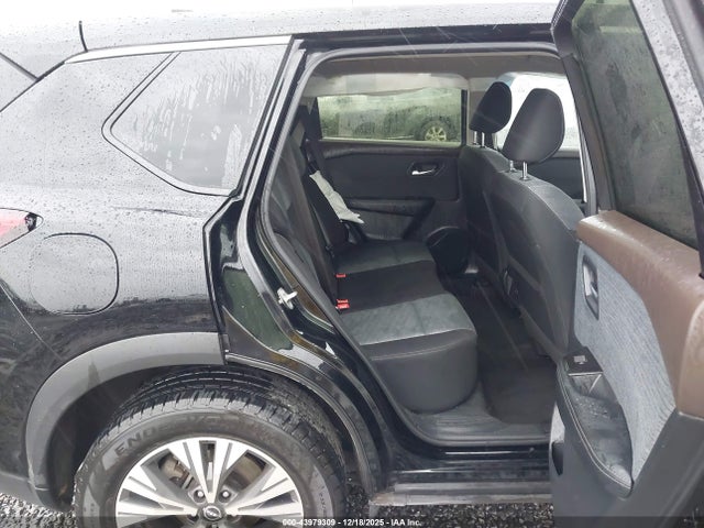 JN8BT3BA4PW418547 Nissan Rogue Sv Fwd