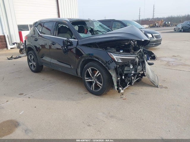 2024 VOLVO XC40 YV4L12UK9R2331112
