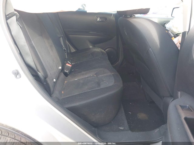 JN8AS5MTXFW669340 Nissan Rogue Select S