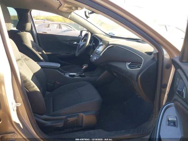 1G1ZB5ST4NF186578 Chevrolet Malibu Fwd Ls