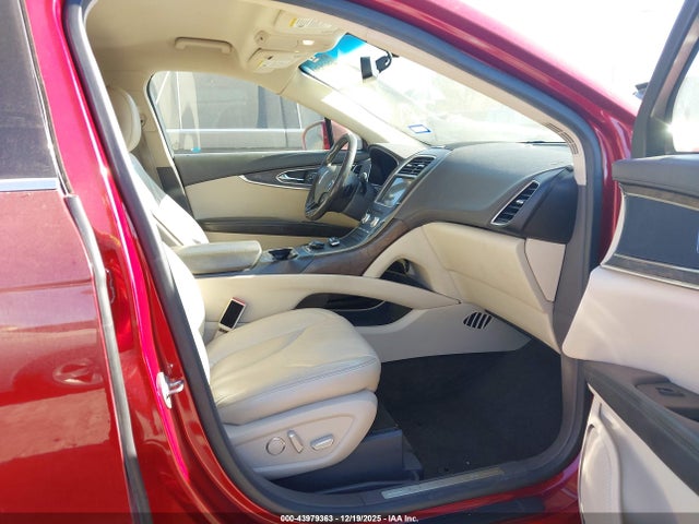 2LMTJ6KR0GBL63917 Lincoln Mkx Select