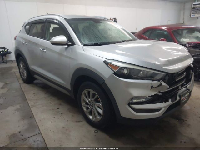 2017 HYUNDAI TUCSON KM8J3CA49HU322585