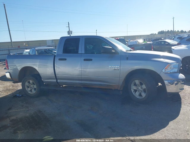 Продаж на аукціоні авто 2019 Ram 1500 Classic Tradesman  4x2 6'4 Box, vin: 1C6RR6FG6KS683891, номер лоту: 43979374