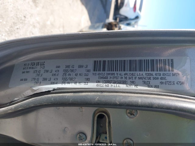 Продаж на аукціоні авто 2019 Ram 1500 Classic Tradesman  4x2 6'4 Box, vin: 1C6RR6FG6KS683891, номер лоту: 43979374