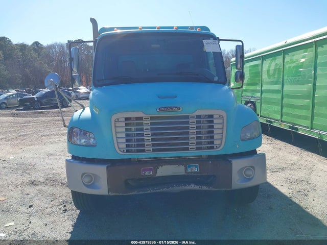 43979395 :رقم المزاد ، 1FVACXDT0BHAZ7298 vin ، 2011 Freightliner M2 106 Medium Duty مزاد بيع
