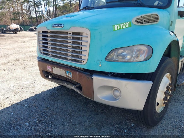 43979395 :رقم المزاد ، 1FVACXDT0BHAZ7298 vin ، 2011 Freightliner M2 106 Medium Duty مزاد بيع
